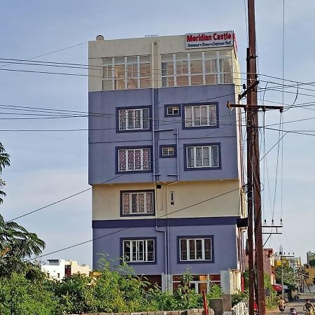 Meridian Castle Hotel Pondicherry Exterior foto